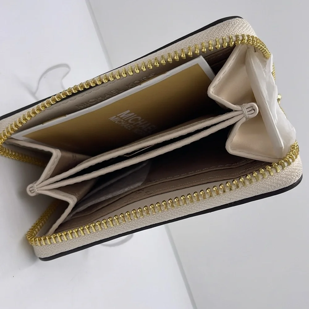 Michael Kors Jet Set Travel MD Zip Around Card Case Wallet (Light Cream Multi) - Picture 14 of 16